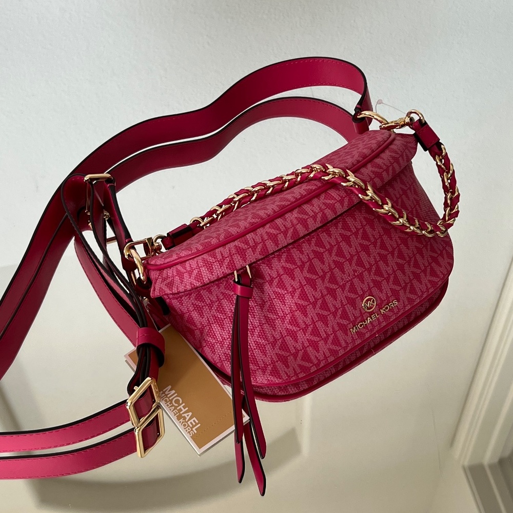 NWT Michael Kors Slater Extra-Small Pebbled Leather Sling Pack pink